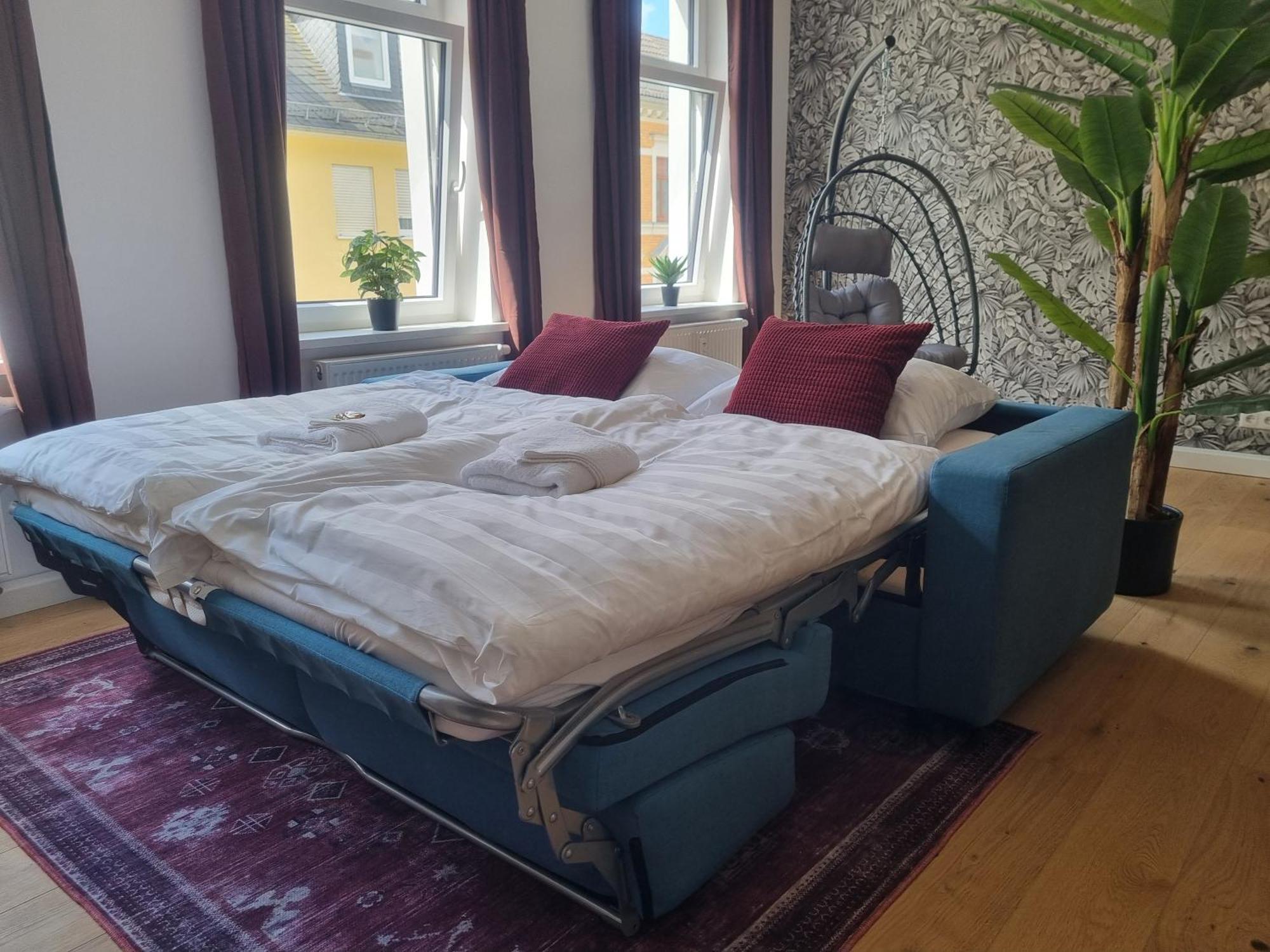 Maremar - Style-Loft Am Ferberturm - 2 Schlafzimmer - Luxus Boxspringbett - Arbeitsplaetze - Highspeed Wlan Gera Exterior photo